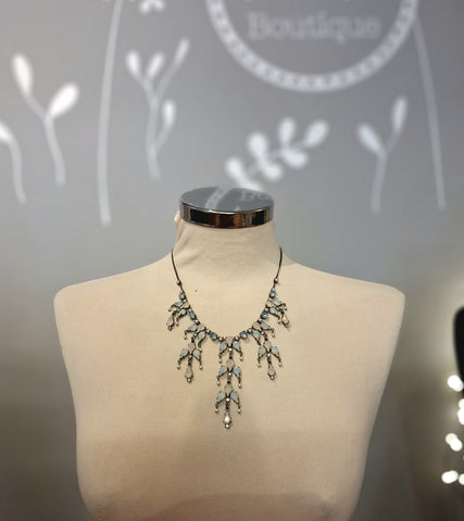 De Luxe NYA'DAM vintage opaline necklace