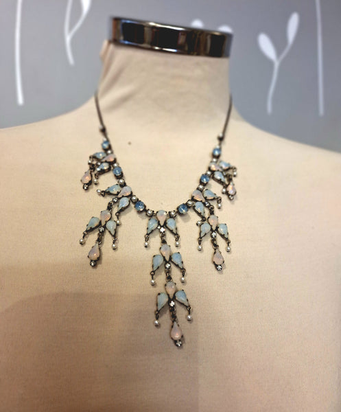 De Luxe NYA'DAM vintage opaline necklace