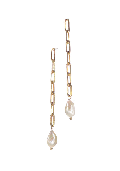 Pearl pendulum chain earrings