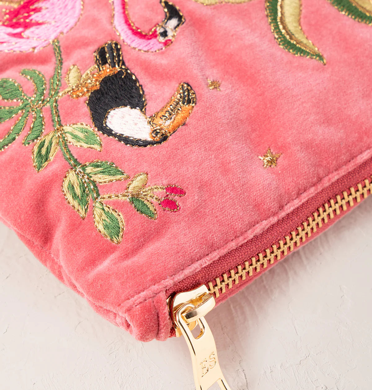 Elizabeth Scarlett everyday pouch-Wild Zebra – F and R Boutique Elizabeth Scarlett everyday pouch-Wild Zebra – F and R Boutique